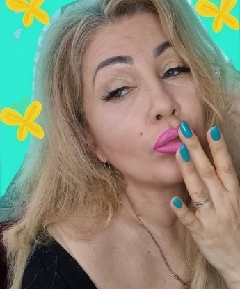 Живу в Москве, воплотим все твои мечты! У меня есть все, что тебе нужно: красивое лицо, стройное тело, обворожительные глаза и нежные губы. Ты не сможешь устоять перед моими соблазнительными формами. Я предлагаю широкий спектр услуг: классический секс, минет без презерватива, эротический массаж, секс игрушки и многое другое. Разреши мне выполнить все твои сексуальные желания и жажды. Мои клиенты говорят, что я - секс-богиня, которая источает чувственность и яркость. Доверься мне и ты не пожалеешь! Жду твоего звонка, чтобы сделать твою ночь незабываемой. 🌹💋💦🔥💥🚀 Ариночка
