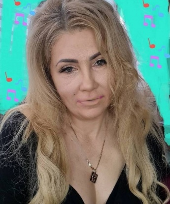 Живу в Москве, воплотим все твои мечты! У меня есть все, что тебе нужно: красивое лицо, стройное тело, обворожительные глаза и нежные губы. Ты не сможешь устоять перед моими соблазнительными формами. Я предлагаю широкий спектр услуг: классический секс, минет без презерватива, эротический массаж, секс игрушки и многое другое. Разреши мне выполнить все твои сексуальные желания и жажды. Мои клиенты говорят, что я - секс-богиня, которая источает чувственность и яркость. Доверься мне и ты не пожалеешь! Жду твоего звонка, чтобы сделать твою ночь незабываемой. 🌹💋💦🔥💥🚀 Ариночка